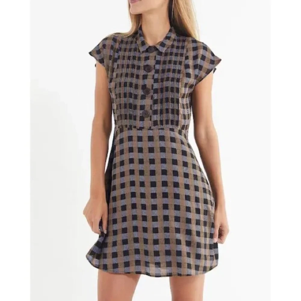 NWT- URBAN OUTFITTERS UO Nancy Short Sleeve Shirt Dress in Plaid